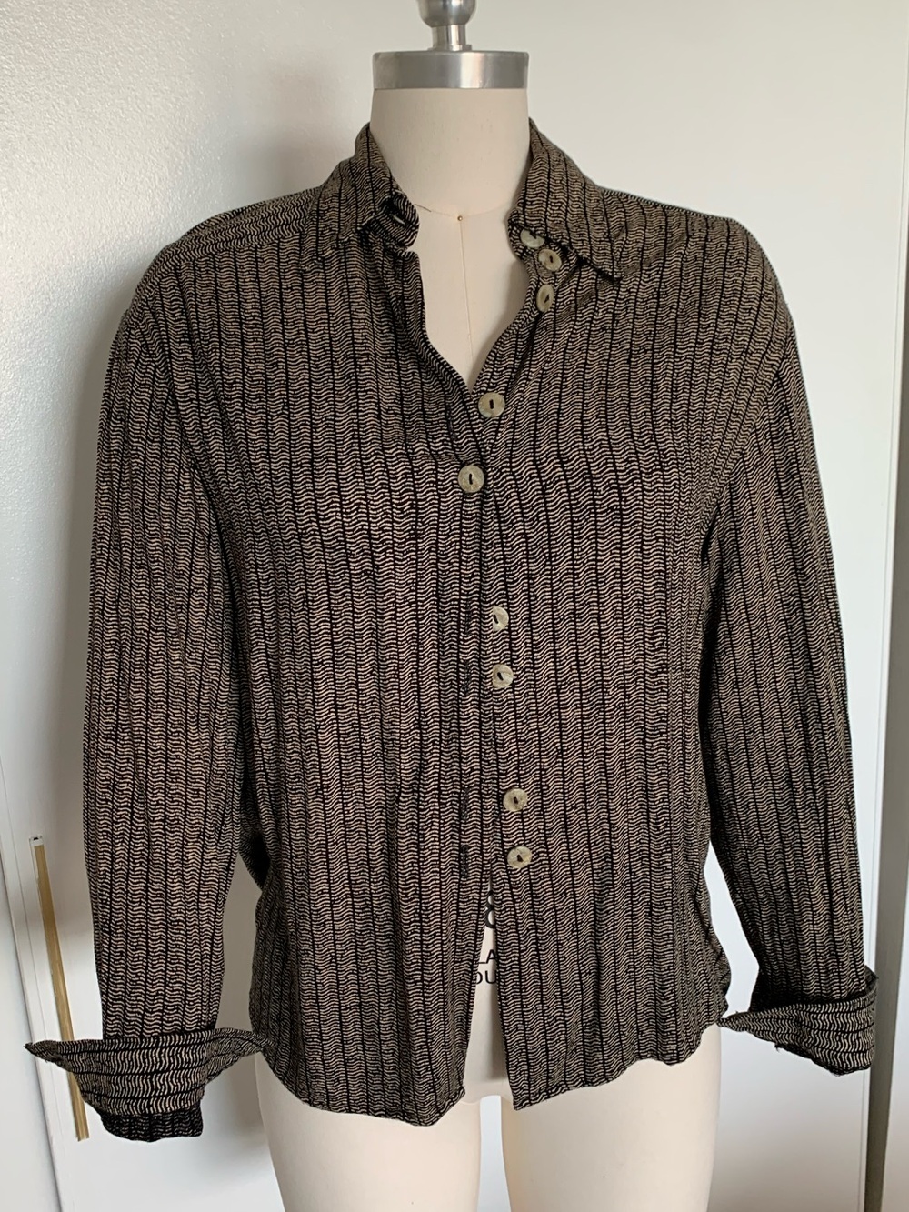 Woven Stripe Button-Front Women's Shirt - Brown